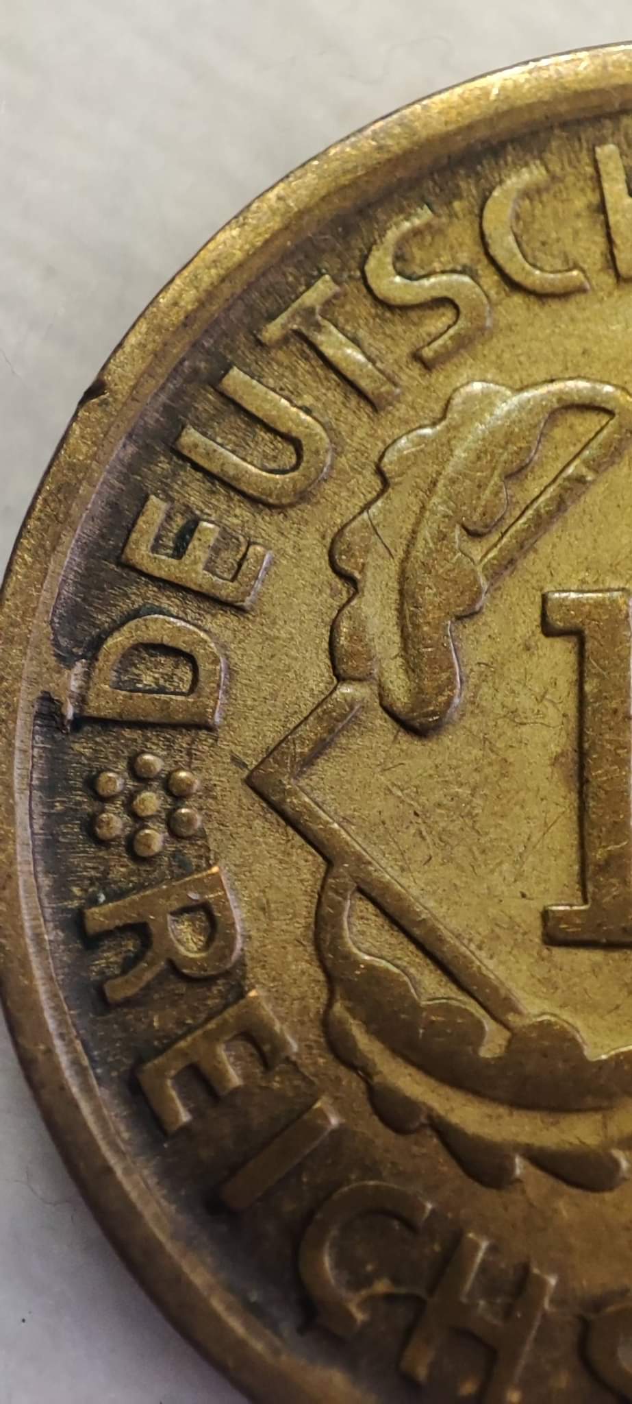 10-Reichspfennig-1925-D---Germany---Die-Cracks-Pre-Cud